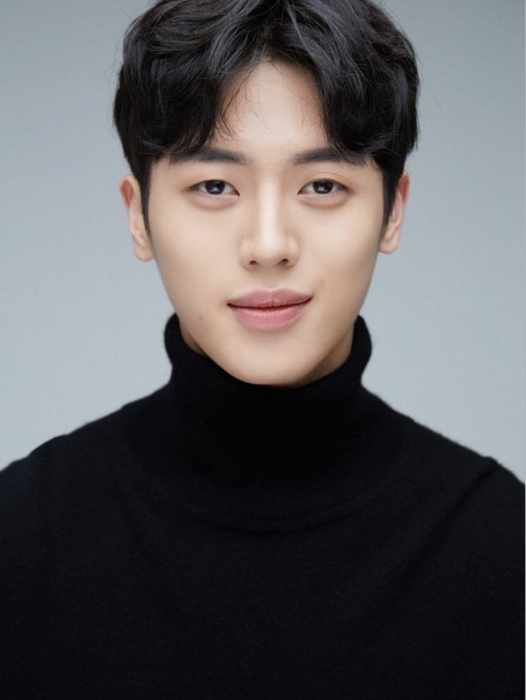 李周安 李周安