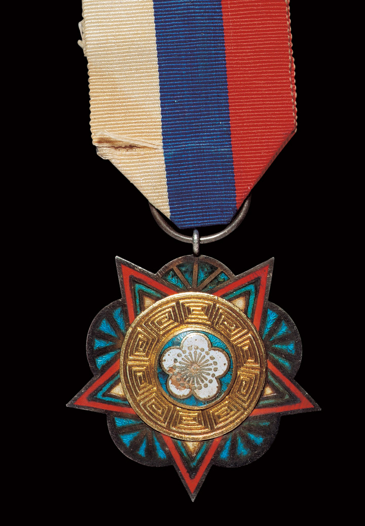 陸海空軍獎章