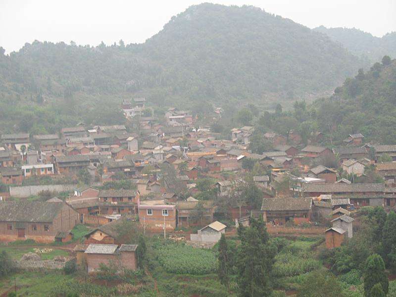 糯衣上寨村 糯衣上寨村