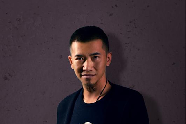 知丘(中國內地音樂製作人、唱作人) 知丘(中國內地音樂製作人、唱作人)