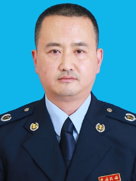朱彤(丹稜縣稅務局黨委委員、副局長、四級高級主辦) 朱彤(丹稜縣稅務局黨委委員、副局長、四級高級主辦)