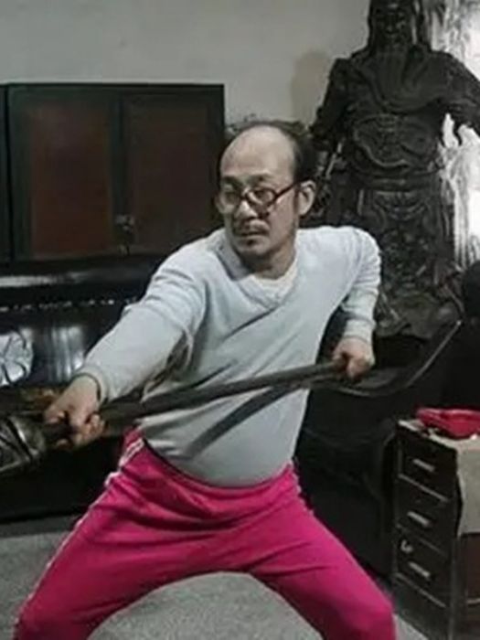 廠長(《瘋狂的石頭》中的角色) 廠長(《瘋狂的石頭》中的角色)
