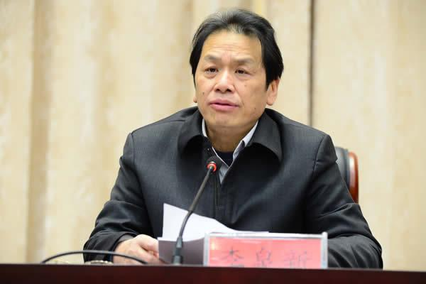 李泉新 李泉新