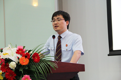 王佳(全國五一勞動獎章獲得者、北京市高院法官)
