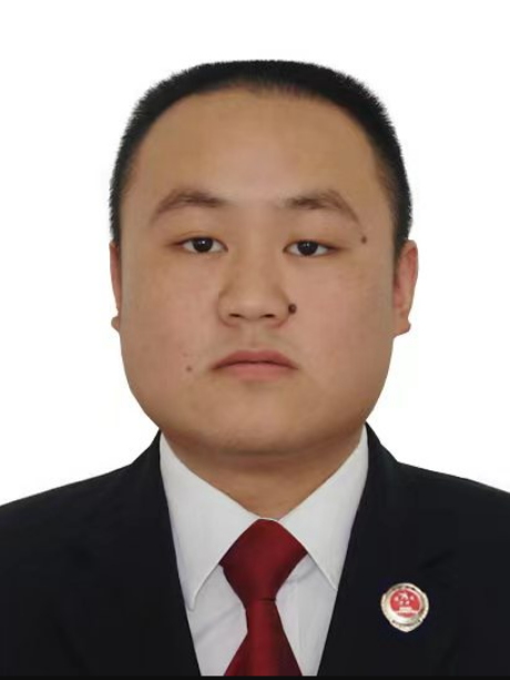 周俊(江西省上饒市餘干縣人民檢察院黨組成員、副檢察長、二級檢察官) 周俊(江西省上饒市餘干縣人民檢察院黨組成員、副檢察長、二級檢察官)