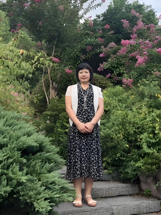 楊紅(溫州大學外國語學院教授、碩導) 楊紅(溫州大學外國語學院教授、碩導)