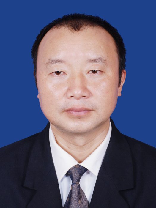 李春明(平塘縣文化廣電和旅遊局黨組成員、縣文化市場綜合行政執法大隊隊長) 李春明(平塘縣文化廣電和旅遊局黨組成員、縣文化市場綜合行政執法大隊隊長)