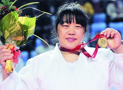 賈雪英勇奪第十一屆全運會金牌