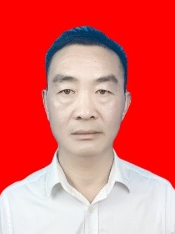 鄭磊(貴州省正安縣林業局黨組成員、林業局副局長) 鄭磊(貴州省正安縣林業局黨組成員、林業局副局長)