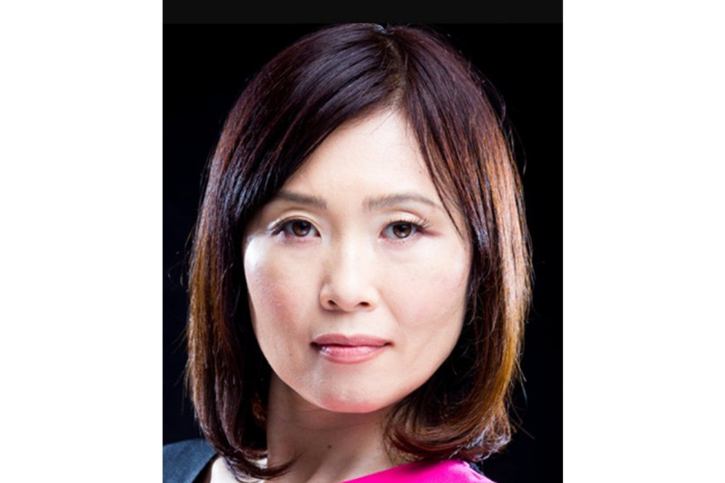 Yumiko Hanasaka Yumiko Hanasaka