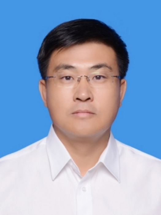 白嘎利(錫林郭勒盟公安局黨委副書記、常務副局長) 白嘎利(錫林郭勒盟公安局黨委副書記、常務副局長)