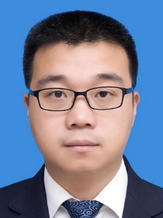 王欣東 王欣東