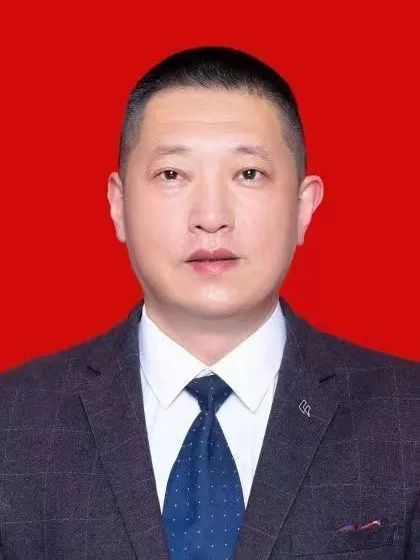 趙亮(甘肅省委統戰部黨外知識分子工作處處長) 趙亮(甘肅省委統戰部黨外知識分子工作處處長)