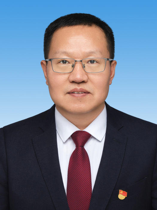 李景彬(新疆工業學院臨時黨委委員、籌建組副組長) 李景彬(新疆工業學院臨時黨委委員、籌建組副組長)