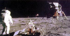“阿波羅”登上月球