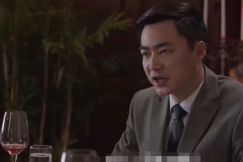 王建中(諜戰劇《鋒刃》中的角色) 王建中(諜戰劇《鋒刃》中的角色)