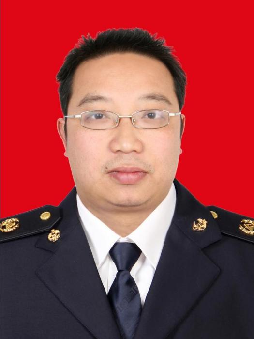 白旭峰(四川省眉山市洪雅縣市場監督管理局黨組成員、總工程師) 白旭峰(四川省眉山市洪雅縣市場監督管理局黨組成員、總工程師)
