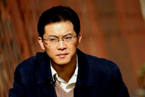 韓陽(年代情感劇《甜蜜蜜》中的角色) 韓陽(年代情感劇《甜蜜蜜》中的角色)