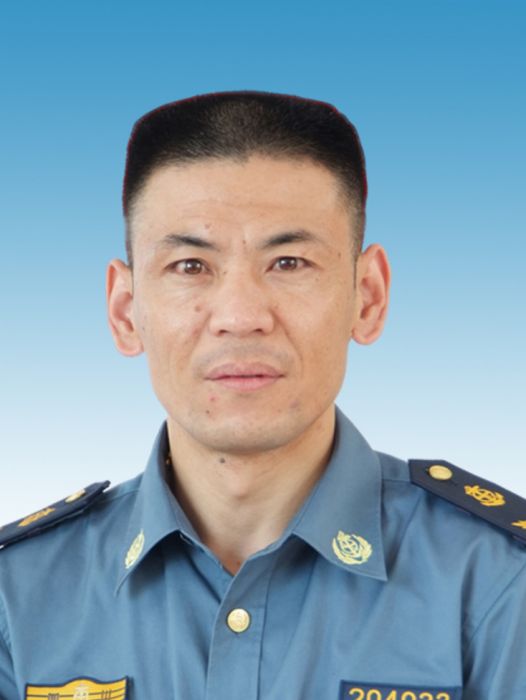 鄧智勇(四川省簡陽市交通運輸綜合行政執法大隊專職副大隊長、二級主任科員) 鄧智勇(四川省簡陽市交通運輸綜合行政執法大隊專職副大隊長、二級主任科員)