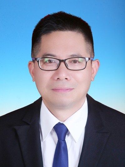 方珉(安徽省黃山市歙縣自然資源和規劃局黨組成員、副局長、主任科員) 方珉(安徽省黃山市歙縣自然資源和規劃局黨組成員、副局長、主任科員)