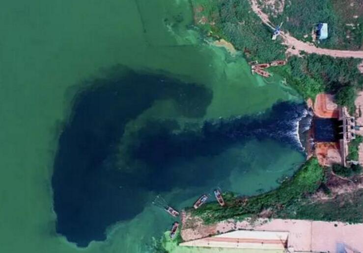 排入渤海的天津獨流減河上游的寬河泵站排放污水情況（資料）