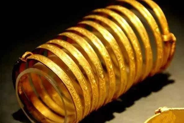 纏臂金鎮 纏臂金鎮