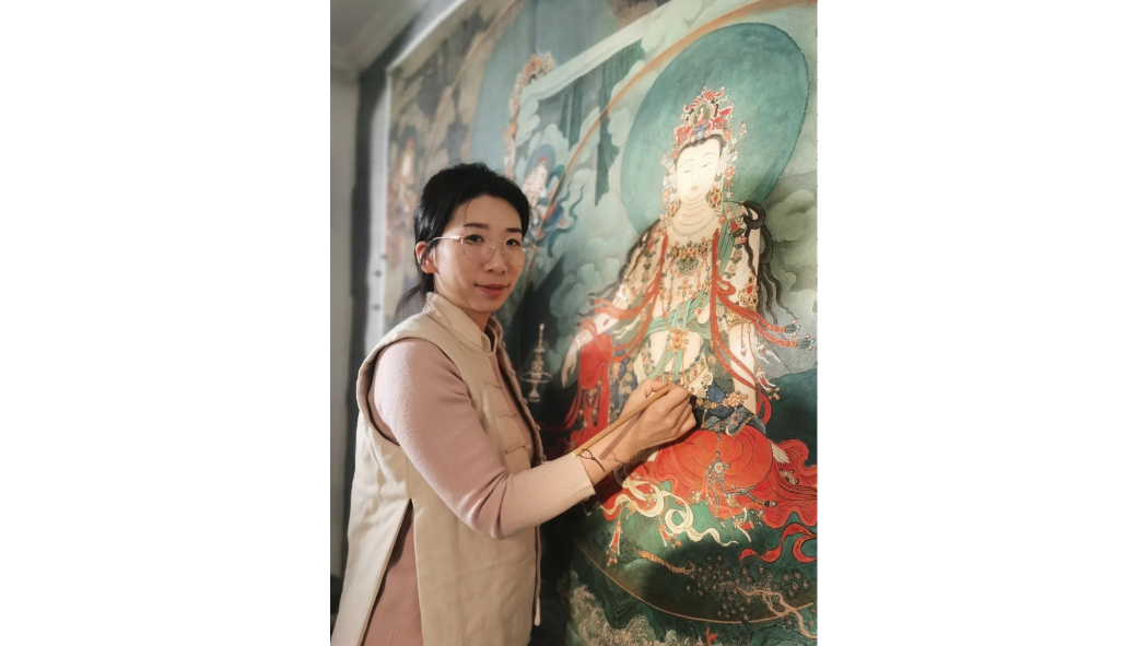 劉占華(青年畫家、劉氏古建彩畫非遺傳承人、月宮手繪牆藝發起人) 劉占華(青年畫家、劉氏古建彩畫非遺傳承人、月宮手繪牆藝發起人)