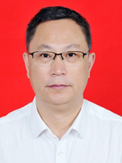 陳澤平(湖南省常德市鼎城區住房和城鄉建設局黨委委員、副局長) 陳澤平(湖南省常德市鼎城區住房和城鄉建設局黨委委員、副局長)