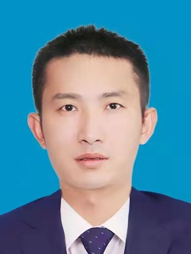 張衡(新疆生產建設兵團第三師48團河東鎮黨委副書記、政法委書記、武裝部部長) 張衡(新疆生產建設兵團第三師48團河東鎮黨委副書記、政法委書記、武裝部部長)