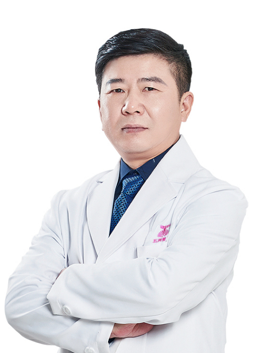 余成坤 余成坤