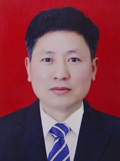 陳朝輝(湖南省益陽市資陽區發改局黨組成員、副局長) 陳朝輝(湖南省益陽市資陽區發改局黨組成員、副局長)
