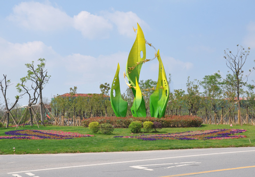 江蘇省現代農業綜合開發示範區“和諧”雕塑