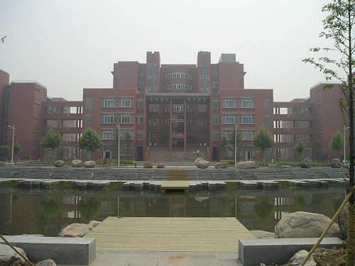 鄭州大學外語學院