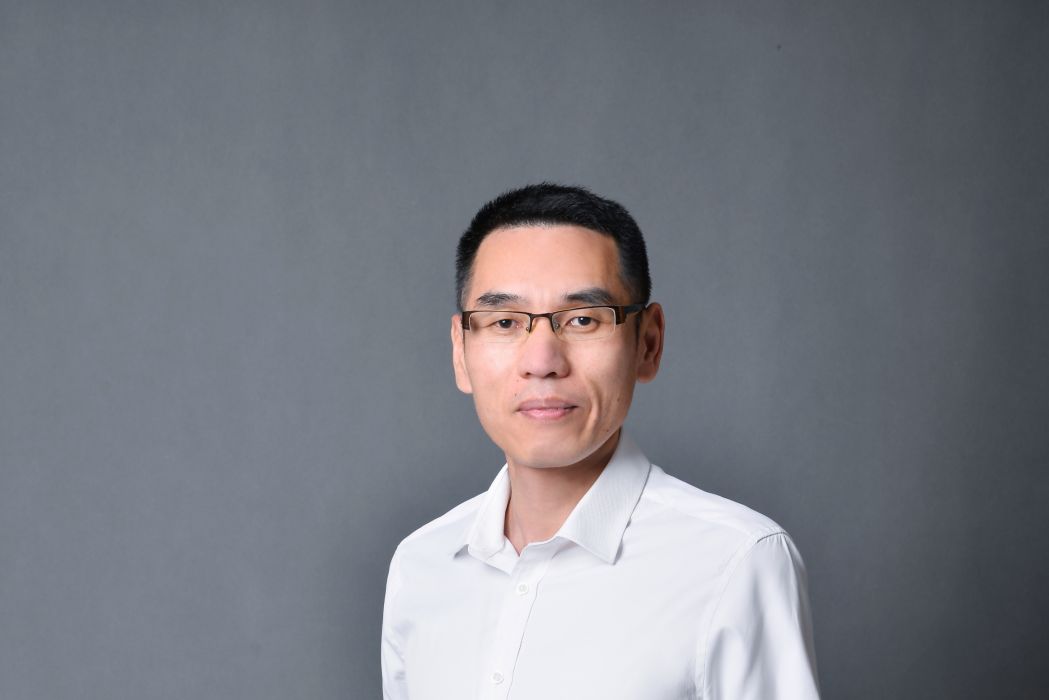 雷震(黑龍江大學哲學學院副教授) 雷震(黑龍江大學哲學學院副教授)