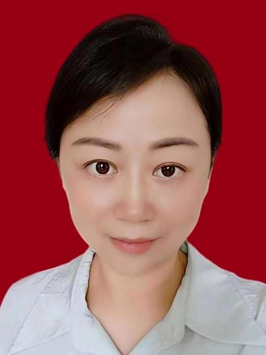 楊娟(江西省井岡山市文化廣電局黨委委員、副科長級幹部) 楊娟(江西省井岡山市文化廣電局黨委委員、副科長級幹部)