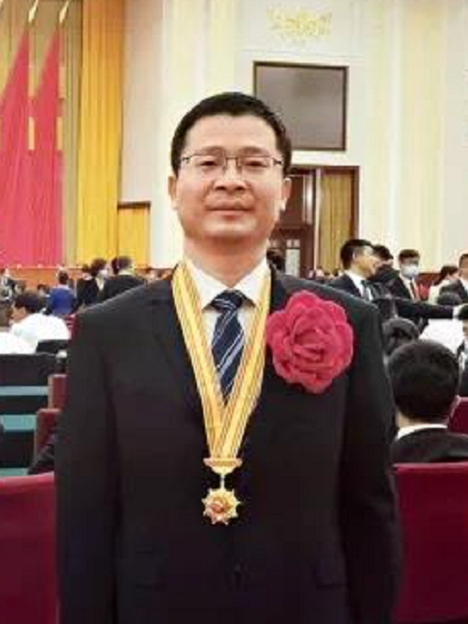 徐小平(中國銀保監會紹興監管分局黨委書記、局長) 徐小平(中國銀保監會紹興監管分局黨委書記、局長)