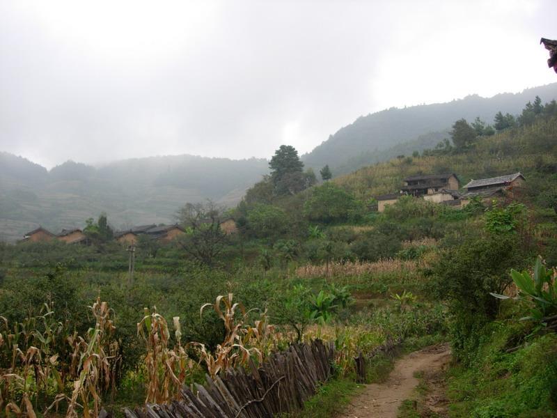 小白墳村 小白墳村