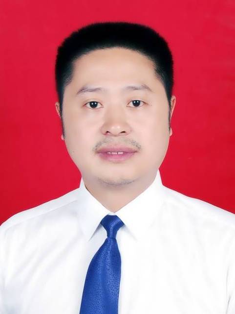 王康洪 王康洪