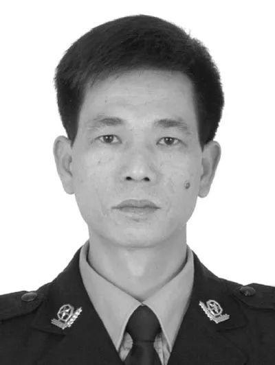 黃少波(揭陽市公安局空港分局治安大隊原四級警長) 黃少波(揭陽市公安局空港分局治安大隊原四級警長)