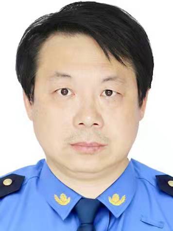 趙長松(山東省聊城市莘縣綜合行政執法局執法大隊大隊長) 趙長松(山東省聊城市莘縣綜合行政執法局執法大隊大隊長)
