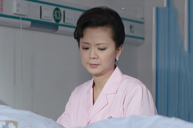 杜芳(情感劇《誰是爸爸》中的角色) 杜芳(情感劇《誰是爸爸》中的角色)