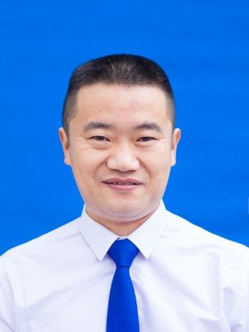 劉勝華(江西省上饒市廣信區衛生健康委員會黨組成員、副主任)