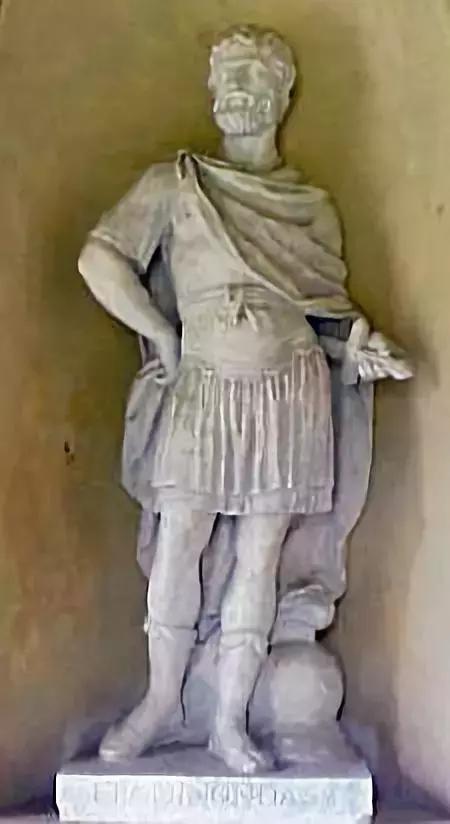 底比斯名將 伊巴密濃達的雕像