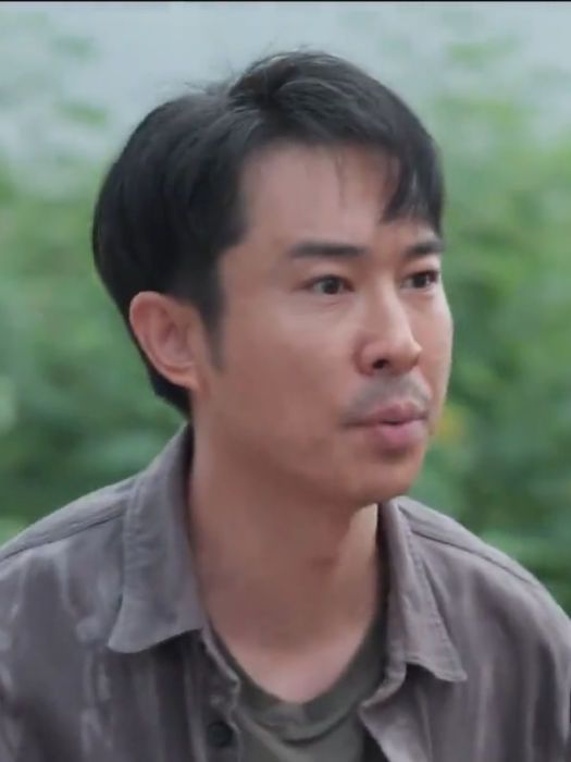 黃曉亮(法治題材劇《法官的榮耀》中的角色) 黃曉亮(法治題材劇《法官的榮耀》中的角色)