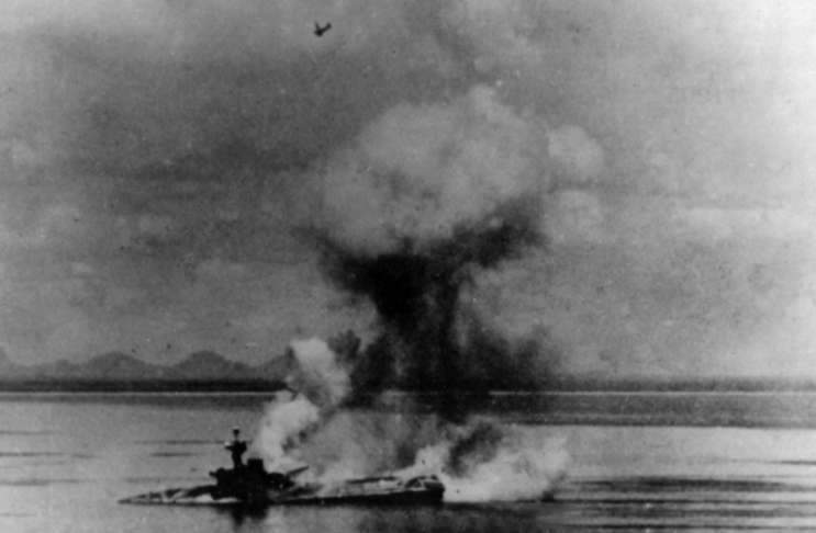 競技神號1942年被攻擊