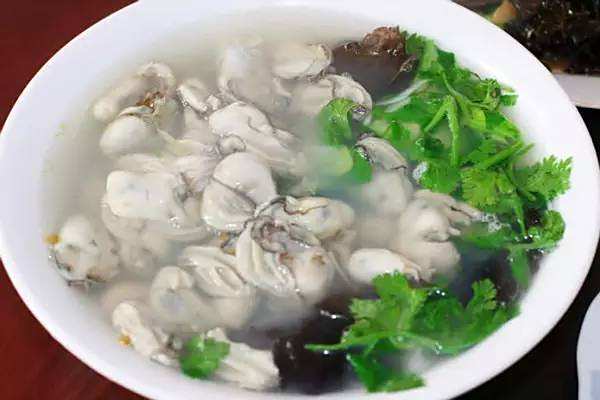 牡蠣酸菜湯 牡蠣酸菜湯