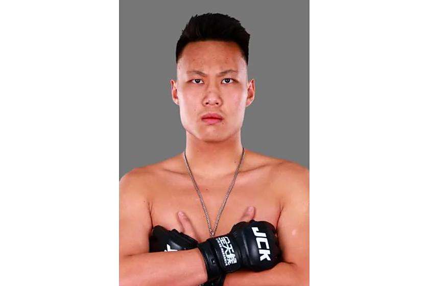周康(中國綜合格鬥運動員) 周康(中國綜合格鬥運動員)