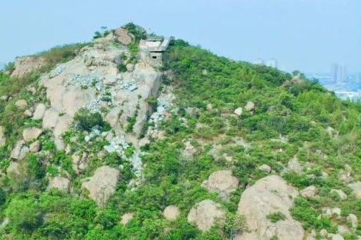 北馬鞍山(吉林省長白山脈老爺嶺下的山脈) 北馬鞍山(吉林省長白山脈老爺嶺下的山脈)