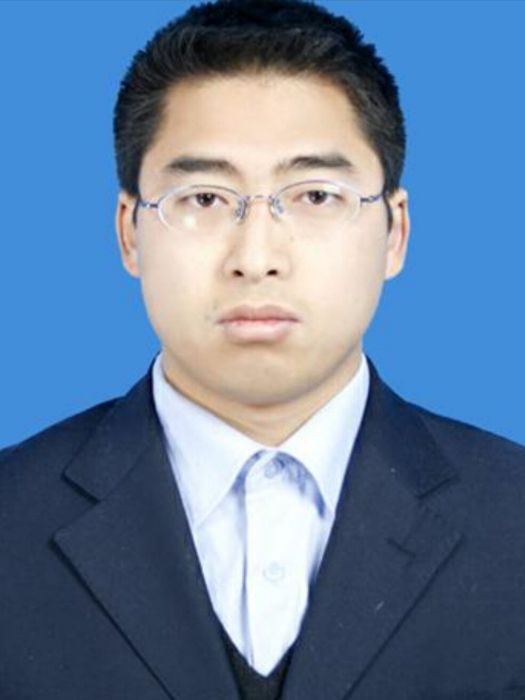 劉昕(四川省阿壩藏族羌族自治州松潘縣委常委、縣委辦公室主任) 劉昕(四川省阿壩藏族羌族自治州松潘縣委常委、縣委辦公室主任)