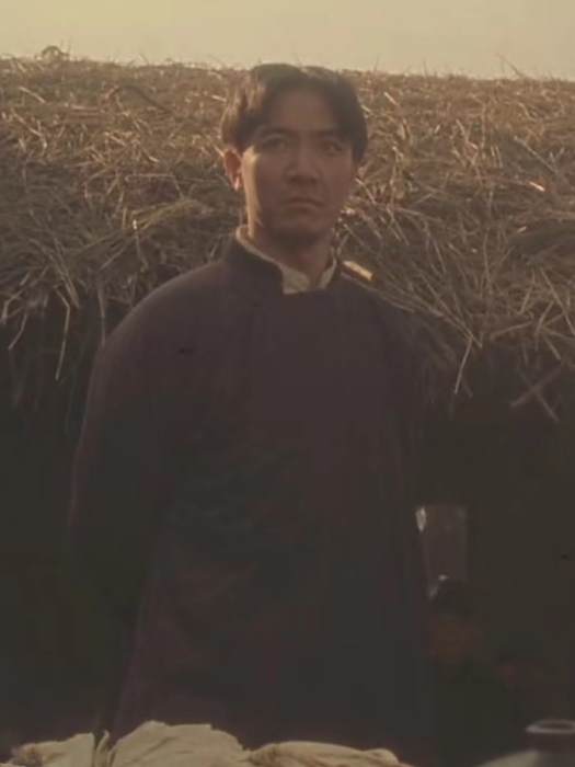 秦雄(戰爭題材影片《飛虎隊》中的角色) 秦雄(戰爭題材影片《飛虎隊》中的角色)